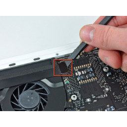 MacBook Unibody Модель A1342 AirPort / замена кабеля Bluetooth